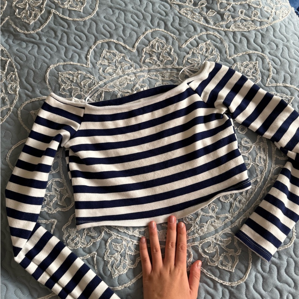 ZARA Striped Off-Shoulder Long Sleeve Crop Top – Size M